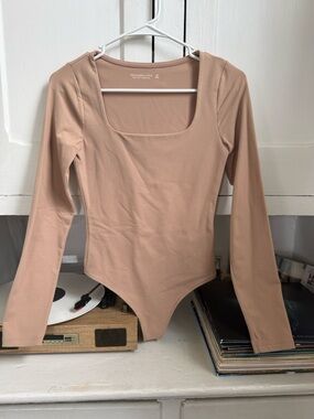 Abercrombie & Fitch Long Sleeve Square Neck Bodysuit in Beige